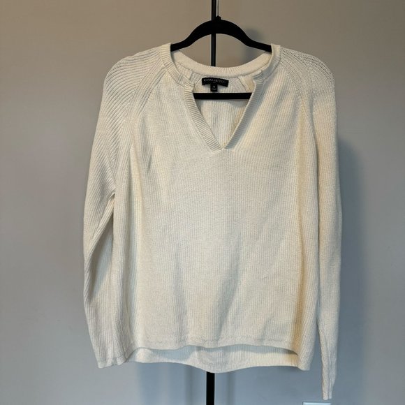 Banana Republic Sweaters - Banana Republic Cream Cotton Blend Crew Neck Holiday Sweater - Size Medium